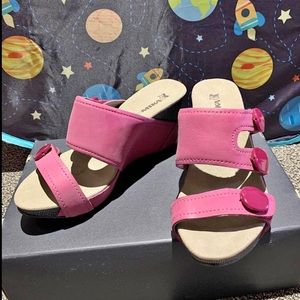 NEW Pink Romika Sandal Wedges, womens shoes
